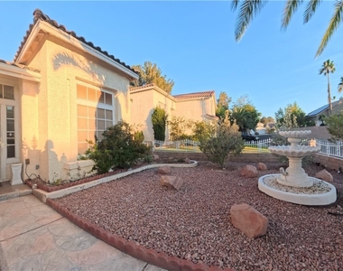 4844 Jadero Drive - Photo Thumbnail 3