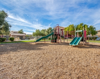 8000 Badura Avenue - Photo Thumbnail 15