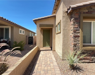 2124 Del Aqua Avenue - Photo Thumbnail 3