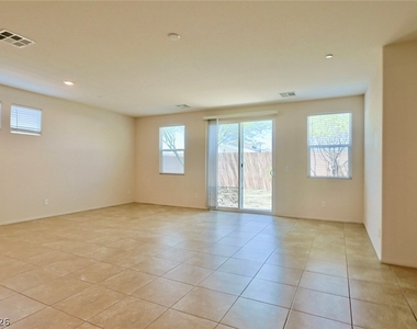 2124 Del Aqua Avenue - Photo Thumbnail 8