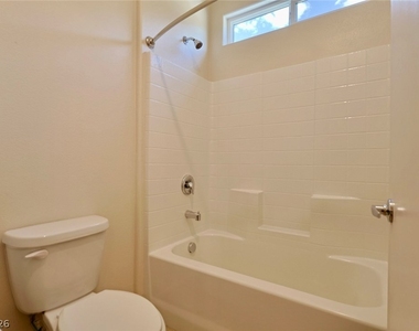 2124 Del Aqua Avenue - Photo Thumbnail 24