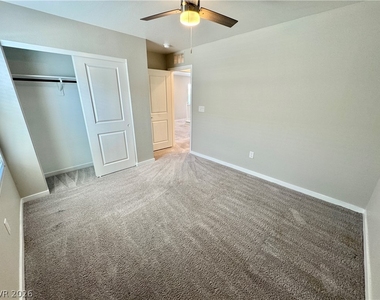 6623 Palmer Crest Street - Photo Thumbnail 14
