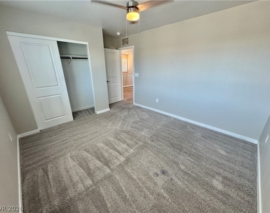 6623 Palmer Crest Street - Photo Thumbnail 15