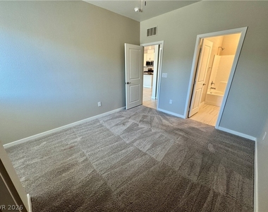 6623 Palmer Crest Street - Photo Thumbnail 6