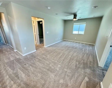 6623 Palmer Crest Street - Photo Thumbnail 8