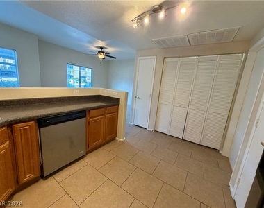 10245 S Maryland Pw Parkway - Photo Thumbnail 4
