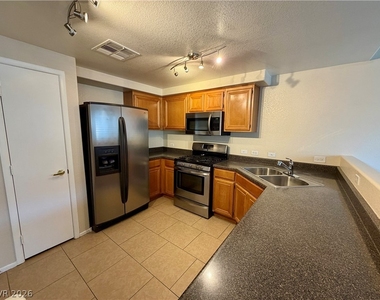 10245 S Maryland Pw Parkway - Photo Thumbnail 3