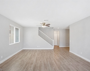 7416 Amesbury Street - Photo Thumbnail 7