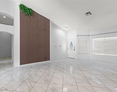 5141 Eldora Ave - Photo Thumbnail 9