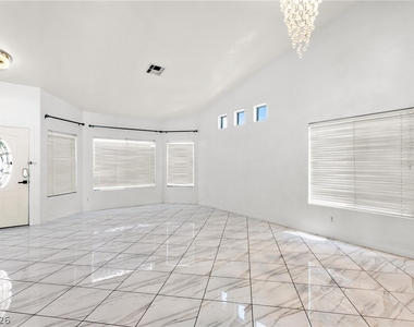 5141 Eldora Ave - Photo Thumbnail 8