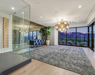 807 Magnum Cliff Court - Photo Thumbnail 22