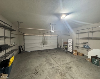 43 Heathrow Lake Avenue - Photo Thumbnail 4