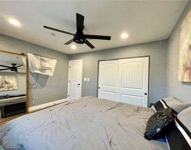 2246 Windsor Drive - Photo Thumbnail 35