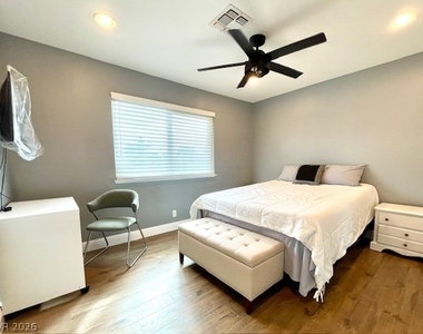 2246 Windsor Drive - Photo Thumbnail 29