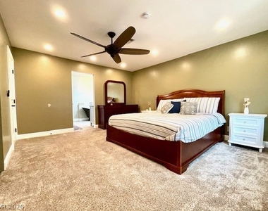 2246 Windsor Drive - Photo Thumbnail 21