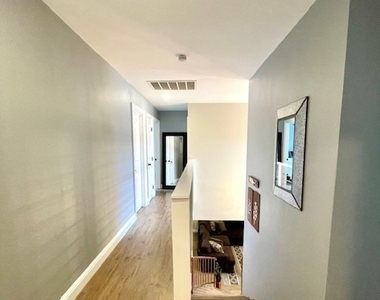 2246 Windsor Drive - Photo Thumbnail 28