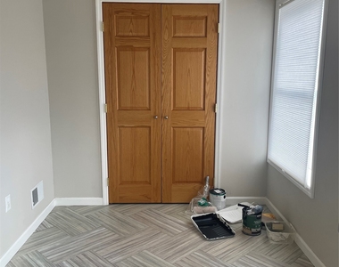 123 Robble Ave - Photo Thumbnail 4