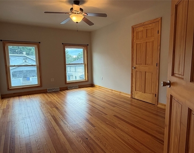 123 Robble Ave - Photo Thumbnail 25