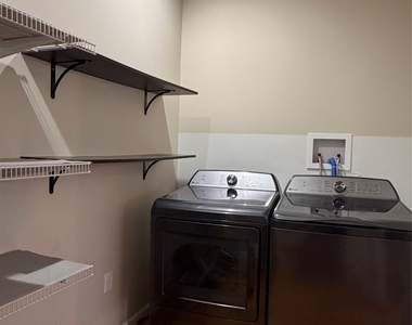 123 Robble Ave - Photo Thumbnail 15