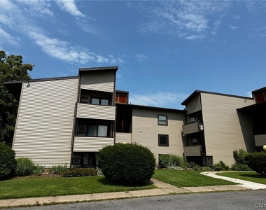 505 Village Boulevard N - Photo Thumbnail 1