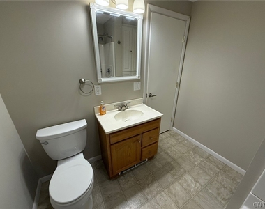 505 Village Boulevard N - Photo Thumbnail 26