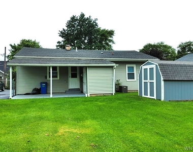 250 N 6th Street - Photo Thumbnail 1