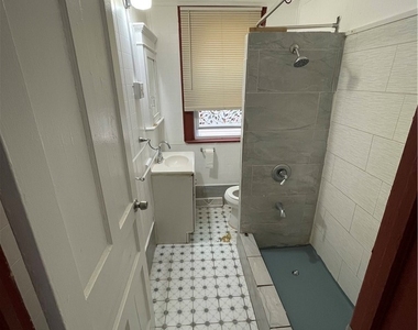 298 Winslow Avenue - Photo Thumbnail 11