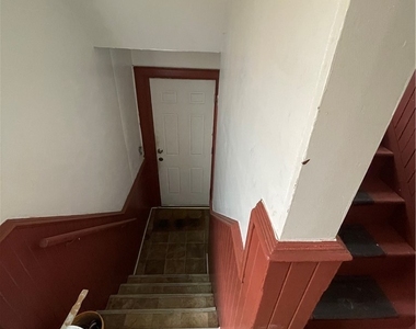 298 Winslow Avenue - Photo Thumbnail 13