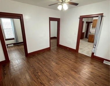 298 Winslow Avenue - Photo Thumbnail 5