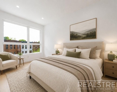 1469 Dean St - Photo Thumbnail 3