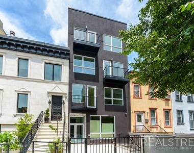 1469 Dean St - Photo Thumbnail 6