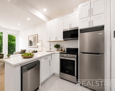 1469 Dean St - Photo Thumbnail 3