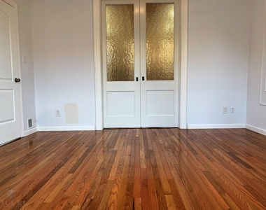 7508 62nd Street - Photo Thumbnail 5