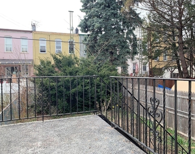 7508 62nd Street - Photo Thumbnail 13