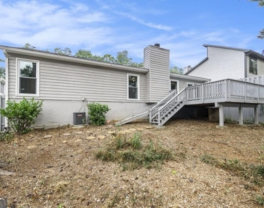 1118 Capital Club Circle - Photo Thumbnail 26
