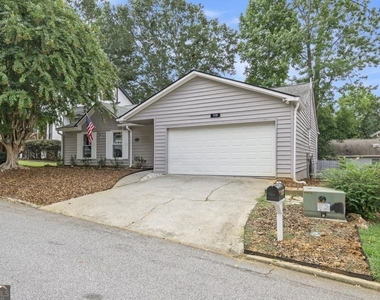 1118 Capital Club Circle - Photo Thumbnail 2