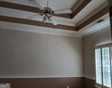 817 Ashton Place - Photo Thumbnail 5