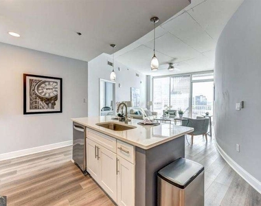 950 W Peachtree Street Nw - Photo Thumbnail 4