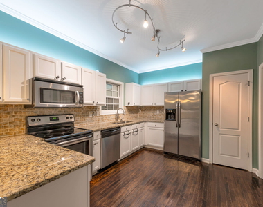 1079 Sims Street Sw - Photo Thumbnail 4