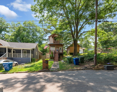 1079 Sims Street Sw - Photo Thumbnail 1