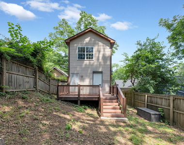 1079 Sims Street Sw - Photo Thumbnail 14