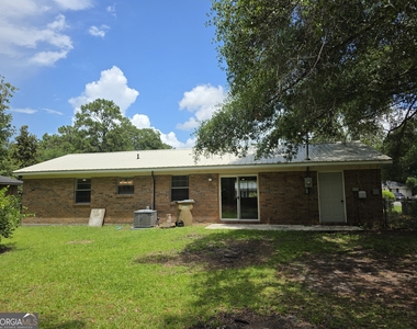 205 Whitehall Avenue - Photo Thumbnail 21