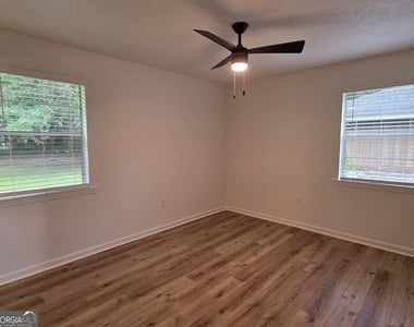205 Whitehall Avenue - Photo Thumbnail 16