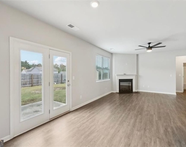 6637 Bluffview Drive - Photo Thumbnail 7