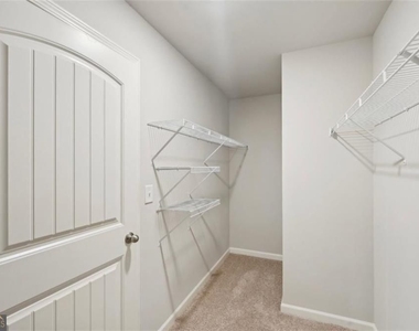 6637 Bluffview Drive - Photo Thumbnail 14