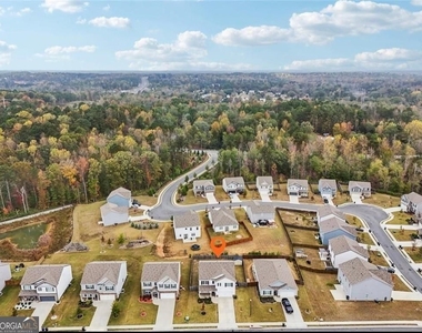 6637 Bluffview Drive - Photo Thumbnail 21