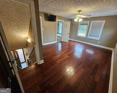 1505 Old Loganville Road - Photo Thumbnail 4