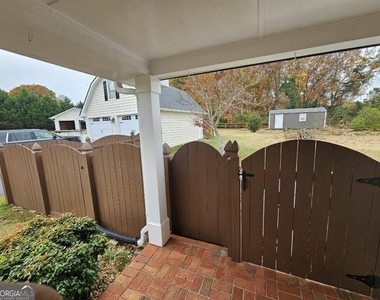 1505 Old Loganville Road - Photo Thumbnail 3