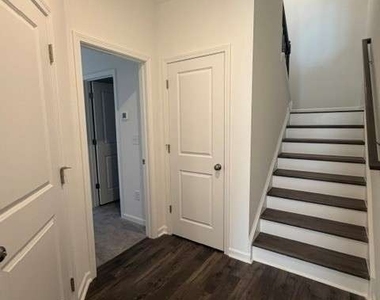 2829 Rosehall Way - Photo Thumbnail 19