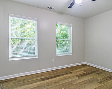 2367 Knott Street - Photo Thumbnail 14